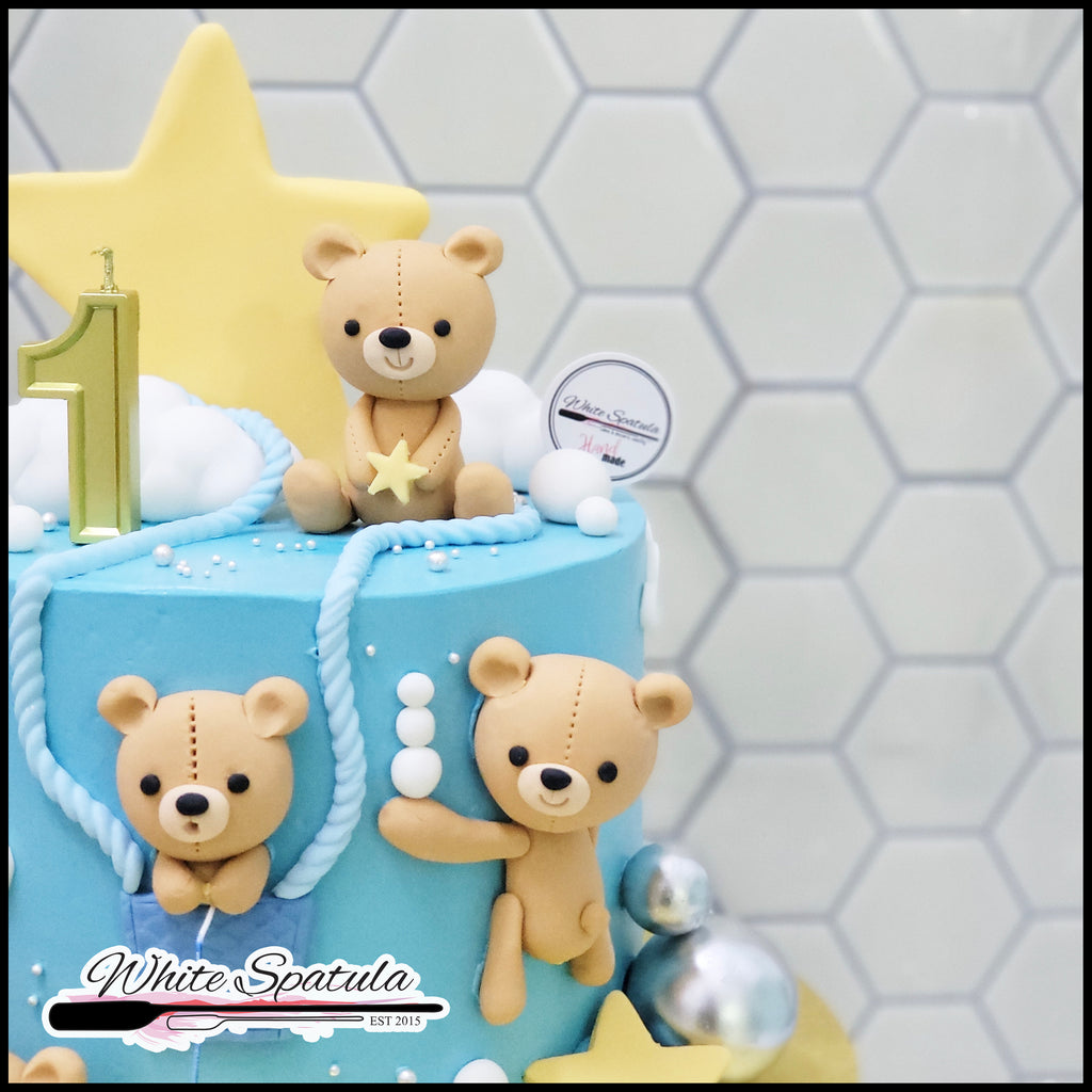 Starry Bear Buttercream Cake